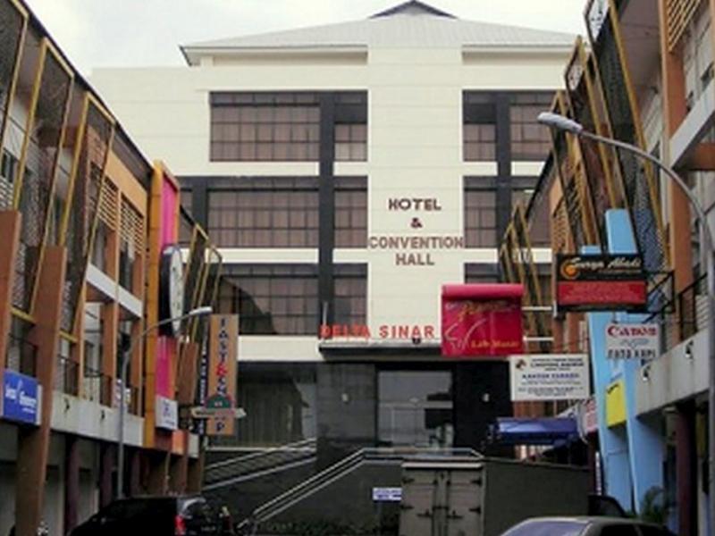 Hotel Delta Sinar Mayang Sidoarjo Extérieur photo